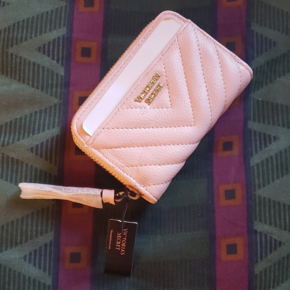 Nwt Victoria secret best wallet 1 zip pink small - Picture 1 of 3